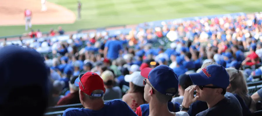 Chicago Cubs fans watching gam